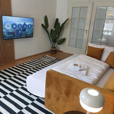 Maremar - Luxus Boxspringbett - Kueche - Arbeitsplatz - Wlan