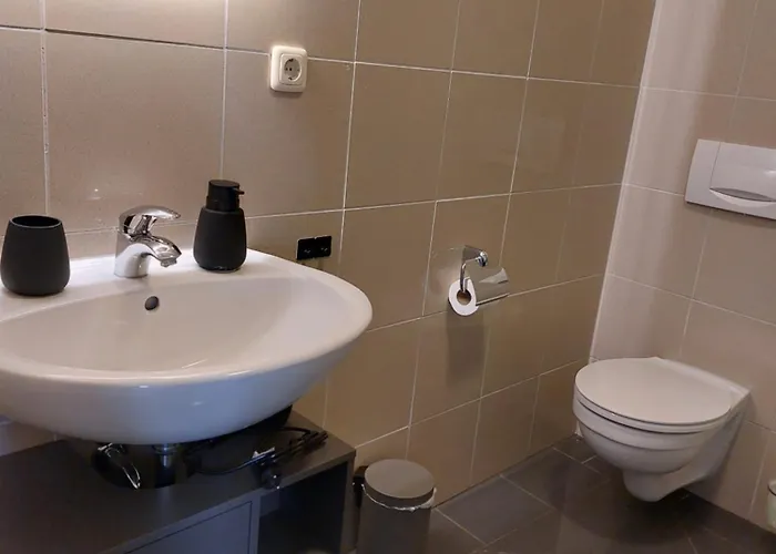 Maremar - Luxus Boxspringbett - Kueche - Arbeitsplatz - Wlan